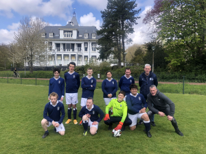 G2, staand vlnr Sem Thijssen, Jonas Bakker, Dennis Stegeman, Soraya van Netten, Yorick Burger, André Burger. Gehurkt vlnr Rens Abels, Sam van der Helm, Tom Janssen, Bayani van Netten, Robert van der Helm. G2, staand vlnr Sem Thijssen, Jonas Bakker, Dennis Stegeman, Soraya van Netten, Yorick Burger, André Burger. Gehurkt vlnr Rens Abels, Sam van der Helm, Tom Janssen, Bayani van Netten, Robert van der Helm.